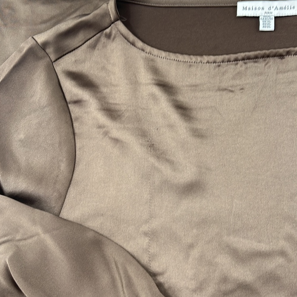 Maison D’Amelie Satin Tunic Length Blouse - Picture 7 of 10